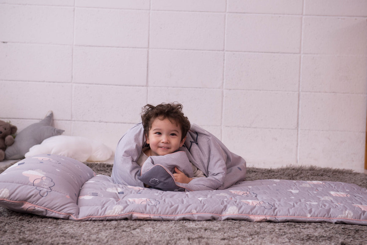 Portable Microfiber Nap Bedding Set - Dreamy Cloud