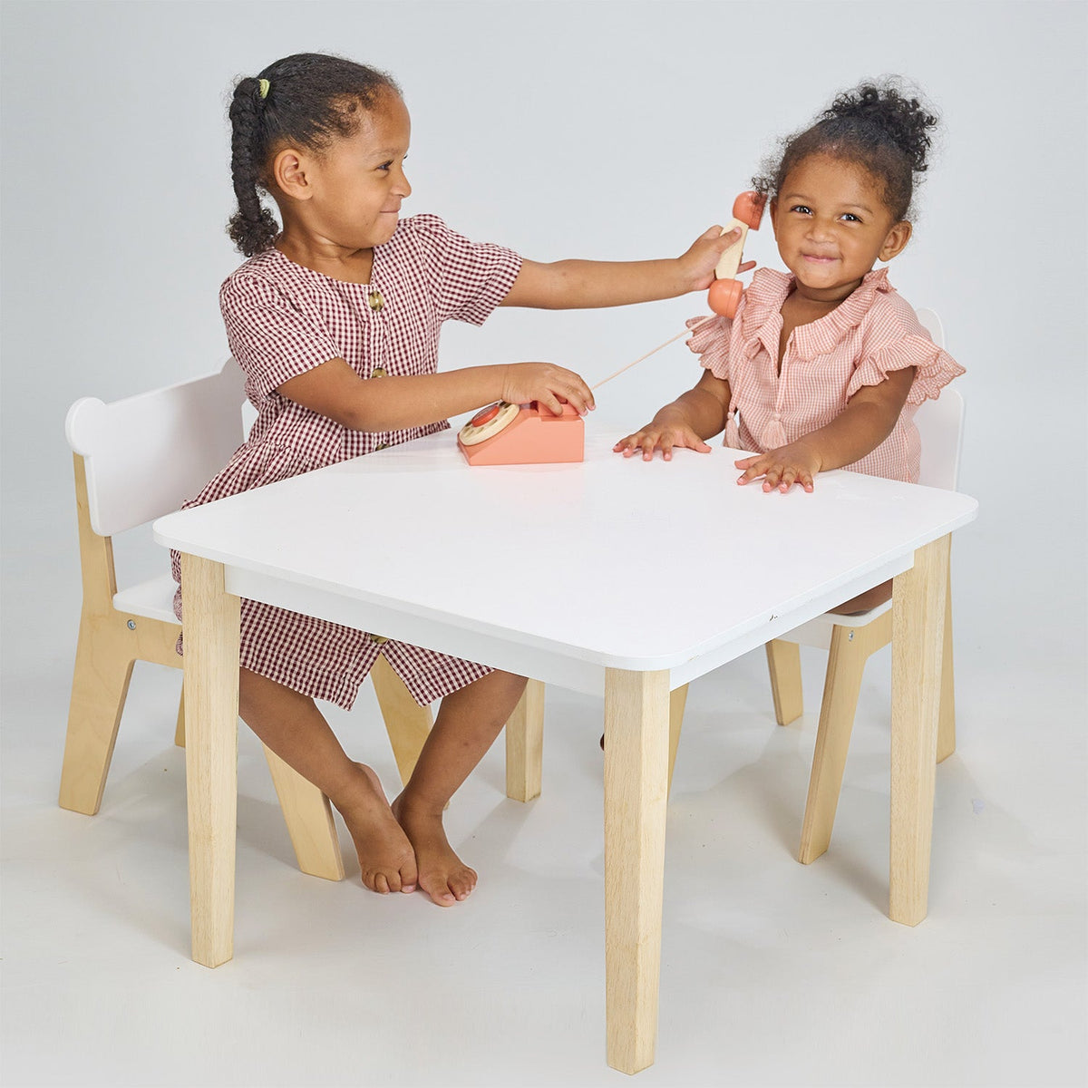 Mentari Toys Kid&#39;s Table and Chair Set