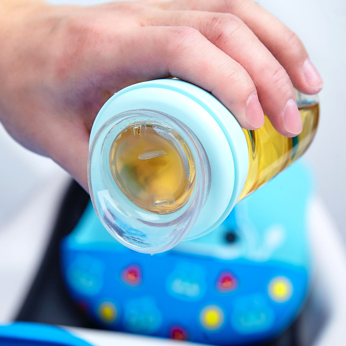 Marcus &amp; Marcus  Silicone Rim Spout