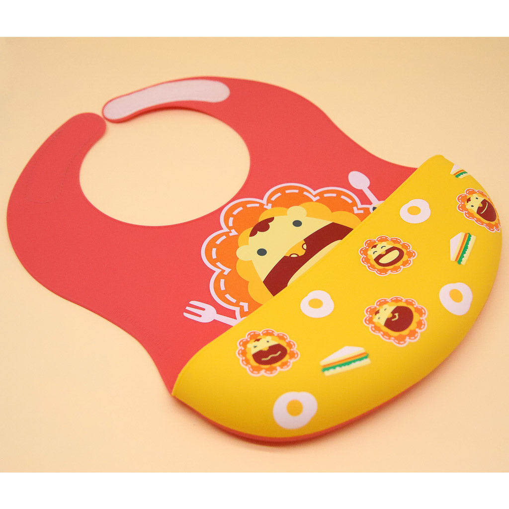 Marcus &amp; Marcus Wide Coverage Silicone Bib