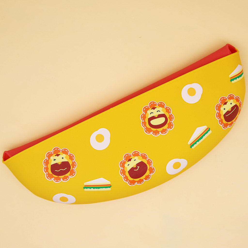 Marcus &amp; Marcus Wide Coverage Silicone Bib