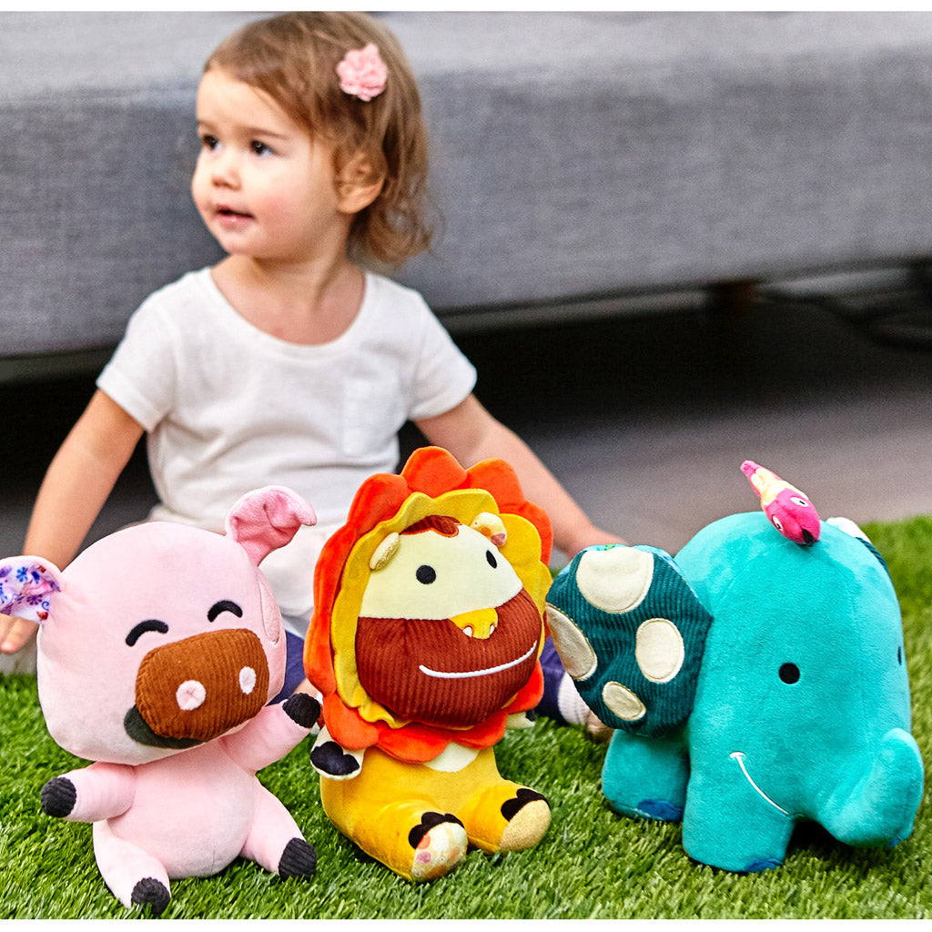 Marcus &amp; Marcus Character Plushes